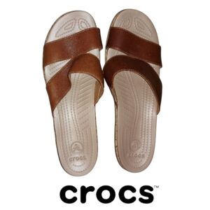 NWT Crocs A-Leah Leather Mini Wedge